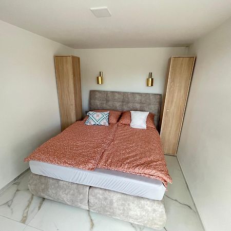 Luxury Apartments In Balatonalmadi, Almadi Lux Apartman III - Pure Gold Buitenkant foto